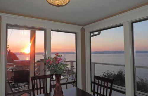 Beautiful Puget Sound Waterfront Villa - Foto 25