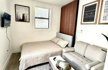 Studio Apartment parking, laundry, full kitchen! - Foto 1