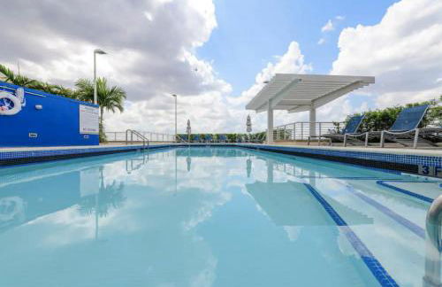 Classy 2BD 2BTH at Midblock with FREE PARKING - Foto 20