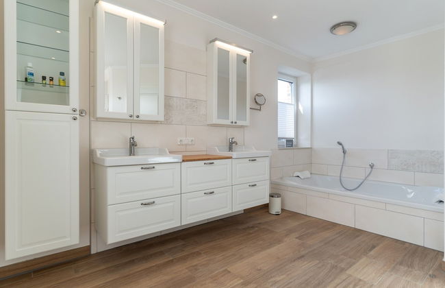 Holiday Home in Tonning With Harbor Views - Photo 31