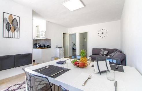 Stunning Apartment In Torrevieja - Foto 4