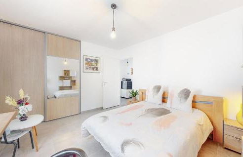 2 Bedroom Amazing Home In Landévant - Foto 16