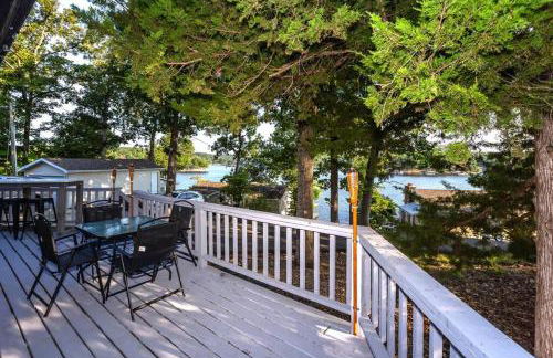 Funky Little Lakehouse - private dock and sunset view - Foto 4