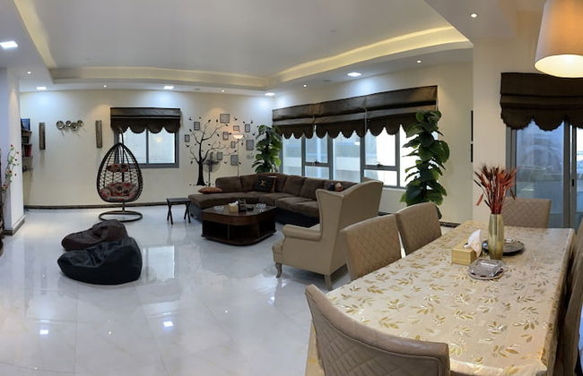 Luxury Furnished 3BR near LAKE Khalid - Foto 1