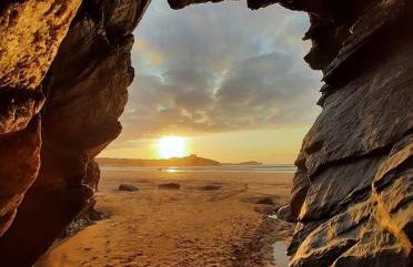 Seaview, Luxury apartment, 2 min walk to Porth Beach - Foto 33