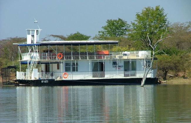 Houseboat With Aircon and Splash Pool - 2128 - Foto 24