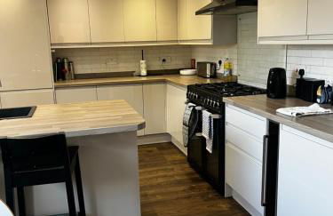 Modern, well-equipped and comfortable 3-bed home in lovely Shropshire village - Foto 2