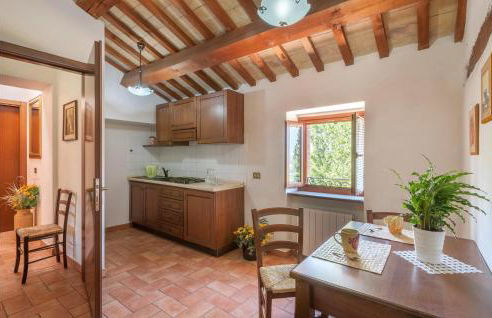 Lovely Home In Tolentino With Kitchen - Foto 5