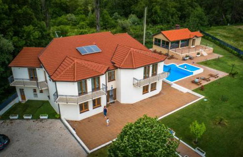 Nice Home In Donji Prolozac With Wifi - Foto 13