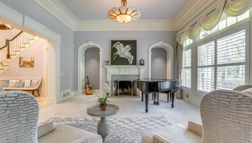 Buford Mansion with Pool about 14 Mi to Lake Lanier - Foto 1