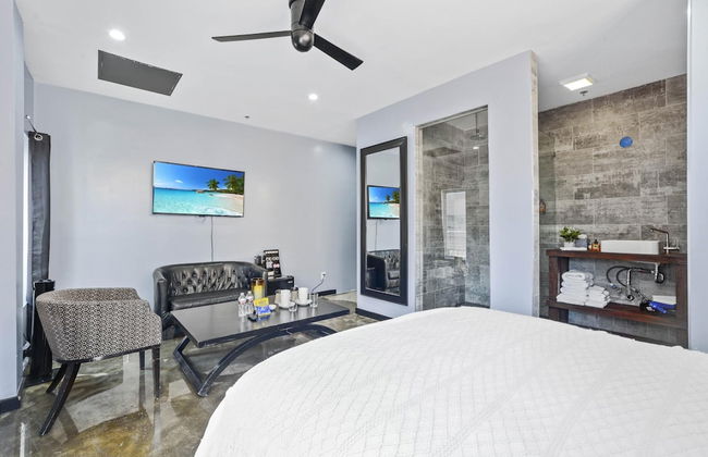 Magnificent En Suite Studio - Photo 19