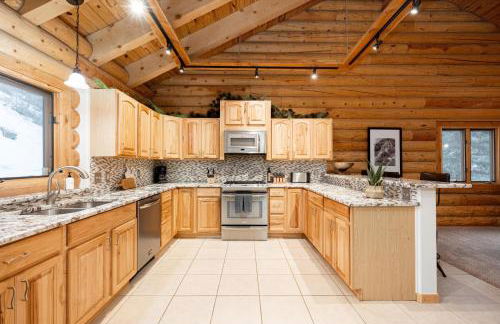 Iconic Log Cabin Escape - Idaho Springs - Hot Tub - Foto 13