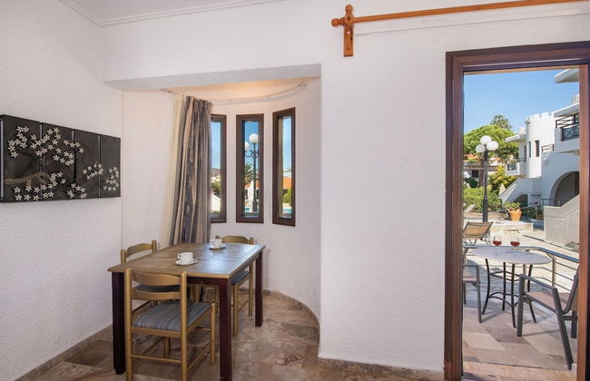 Hotel Castle Suites - Photo 57