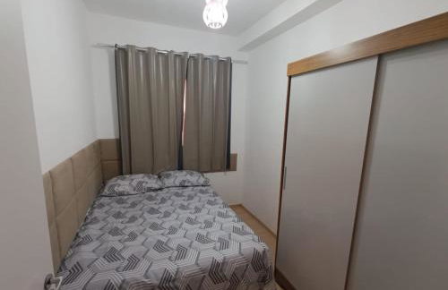 Apartamento aconchegante com excelente localização e piscina - Foto 3