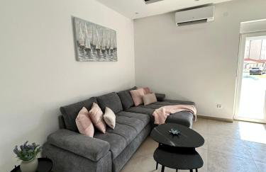 MK Apartments - Photo 8