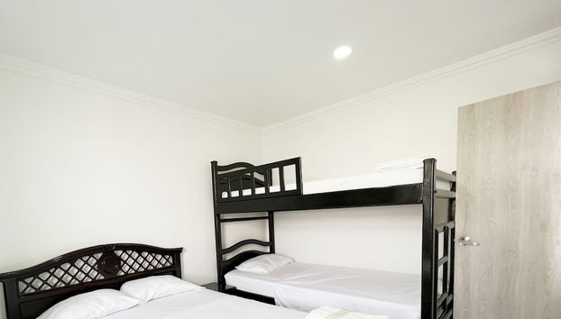 APARTAMENTO CON BALCON BY PARCEROS GROUP - Foto 2, Habitación