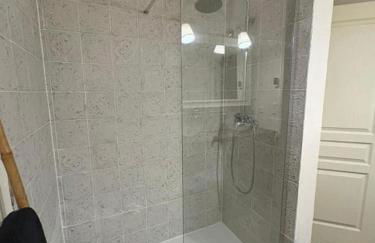 La Villa Louana 1 Appartement 160m2 sobriété,élégance en cœur de ville - Foto 22