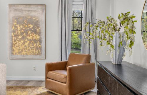 Iris Manor Luxury Modern Stay Near UAB - Photo 24