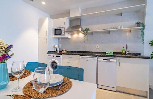 Edificio Santiago by Plaza Mayor Apartamentos - Photo 36