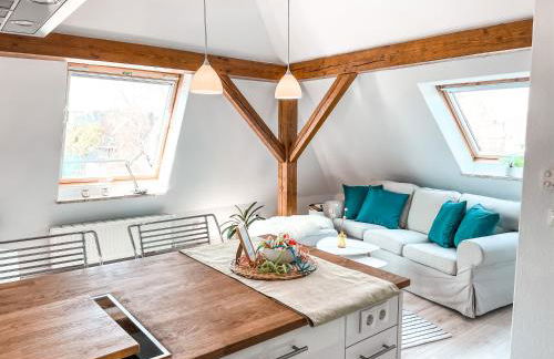 Stilvolle Dachgeschosswohnung in Düsternbrook - Foto 1