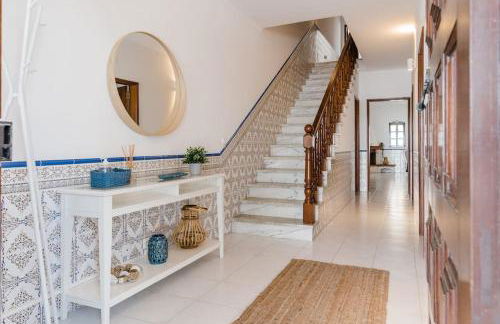 StaySalty - Resort Style Family Beach House with Pool - Photo 12