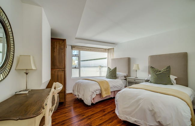 Six Bedroom Holiday Villa on Three Levels w Pool Silvertree - Foto 22