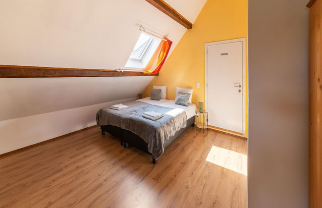 Family Villa Near Lake - Photo 9