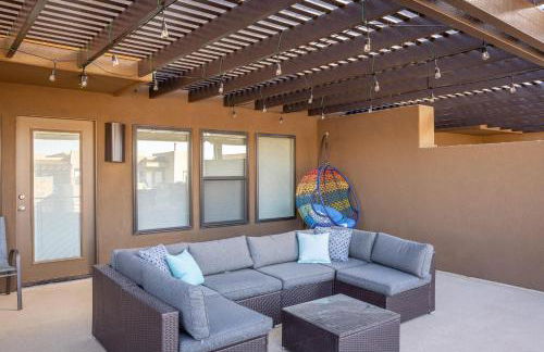 Poolside Plunge - Foto 33