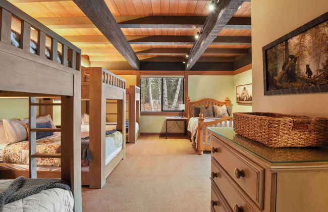 Joy on the River Stunning Waterfront Home for 10 - Foto 10