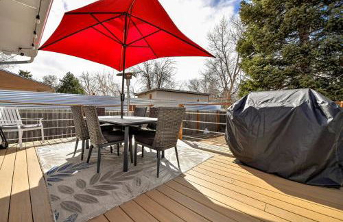 Family Perfect 4BR Home with Hot Tub, Pool Table, Fenced Yard, Cozy Fireplace, Mountain Views, Walkable Neighborhood, Near Parks, Dining, and Adventure - Foto 5