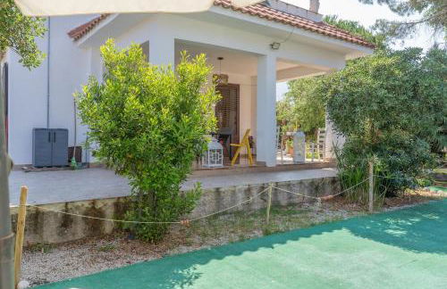 Villa a due passi dal mare "Cicogne Apartment" con BBQ e parcheggio gratuito a due passi dall'Aeroporto - Foto 45