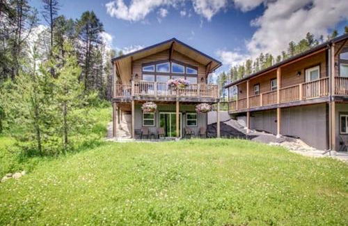 Sunny Mountain Cabin for a Group Getaway in West Glacier, Montana - Foto 1