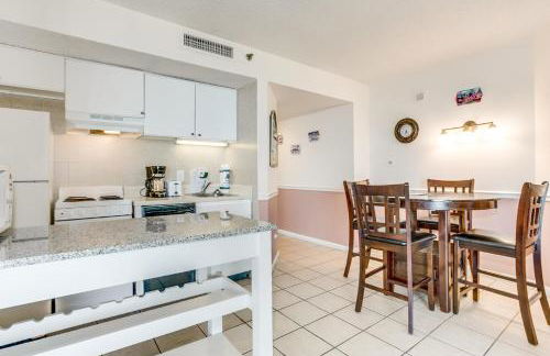 Scenic Views from the balcony at Ocean Forest Plaza Condos - Foto 24