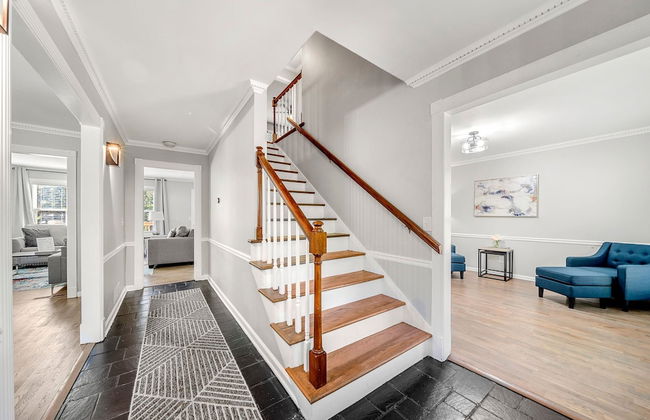 Beautiful Large Newly Renovated 5 Bedroom House - Foto 6