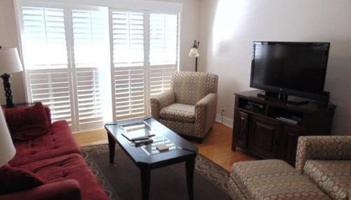 W2 Ocean Walk Resort upstairs 2 bed king and two twins next to back pool - Foto 5