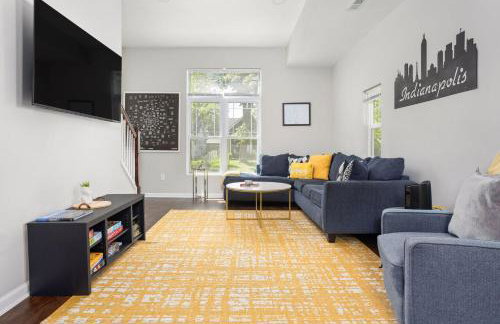 Chic 3BR Home with Fire Pit-Private Yard-Family Friendly - Foto 2