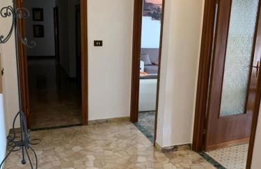 Serravalle Shopping - Outlet - Foto 18