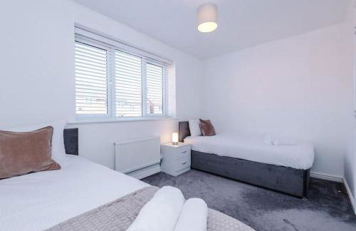 Lovely three bed home Manchester - Foto 37