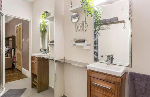 Modern Private Studio Room - Foto 16