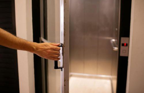 Apto Ibiza Praia & Piscina - Conforto e Estilo - Foto 25