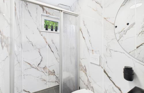 Loft and Living Private Spa am See mit Sauna und Whirlpool - Foto 11