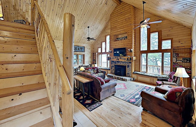 Sunset Cove Cabin On Lake Grindstone - Photo 15