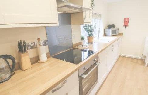 Walworth Castle Cottage - Photo 13