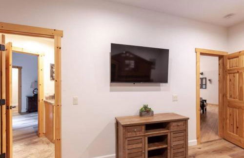 Hillside Hideaway - game rm - master spa - Luxury - Foto 27