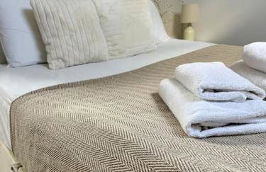 Outstanding 6 Bedroom House Cotton End, Bedford - Foto 52