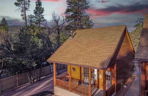 Cabin#2 Elk Hallow - Pet Friendly - Sleeps 6 - Playground & Game Room - Foto 23