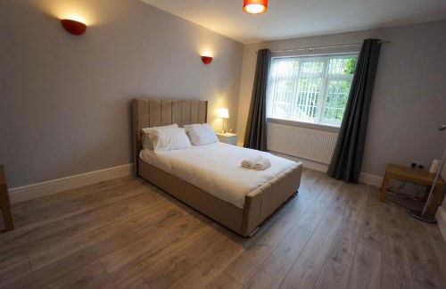 Stunning 7-Bed Home in Lichfield - Foto 23