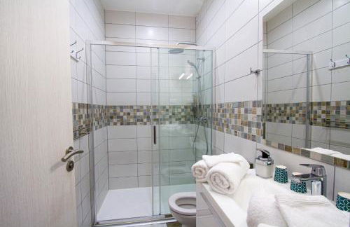 Soleil d'Été - Netflix & Wifi - Balcon - Climatisation - Parking Gratuit - check-in 24H24 - Emplacement Vélos - GoodMarning - Foto 18