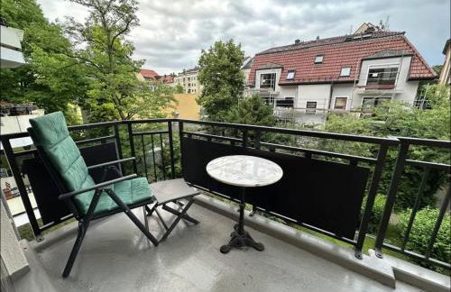 Quiet Retreat with Balcony in the Centre of Munich - Foto 1