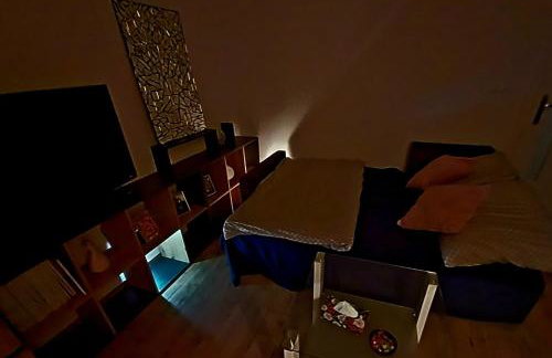 Magical Mirror Apartment - Photo 10